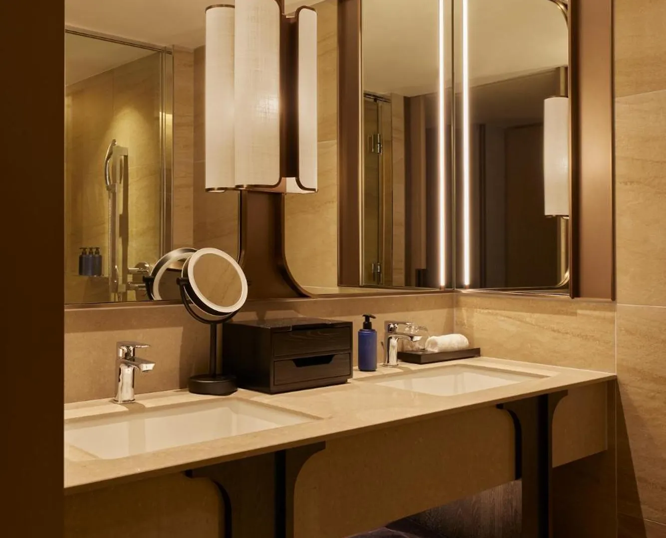 Hotel Dusit Thani Kyoto