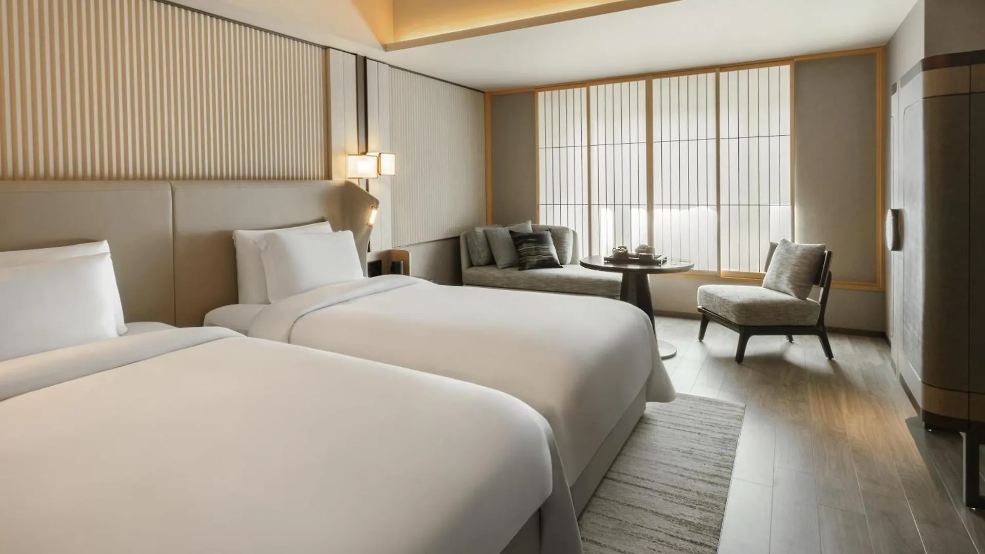 ***** ホテル デュシタニ京都 日本